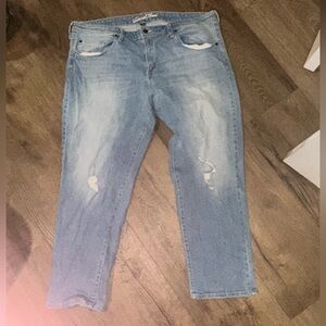 Universal thread blue jeans! 💙👖💋